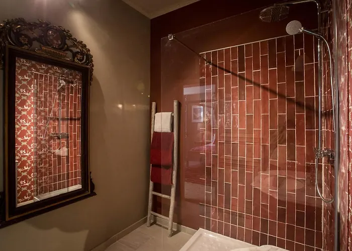 Bed & Breakfast Du Palais 4*