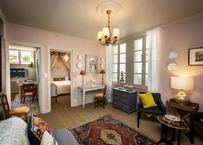 Du Palais Nocleg ze śniadaniem